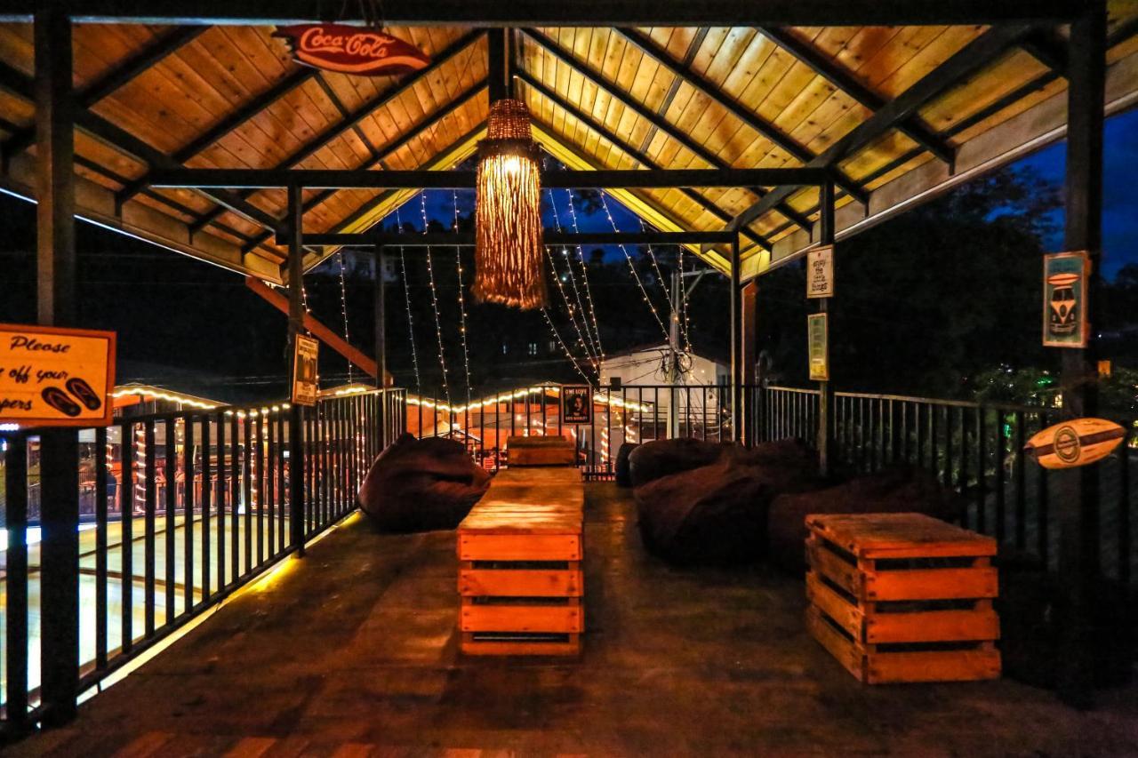Oak Ray La Ella Breeze Hotel Exterior photo